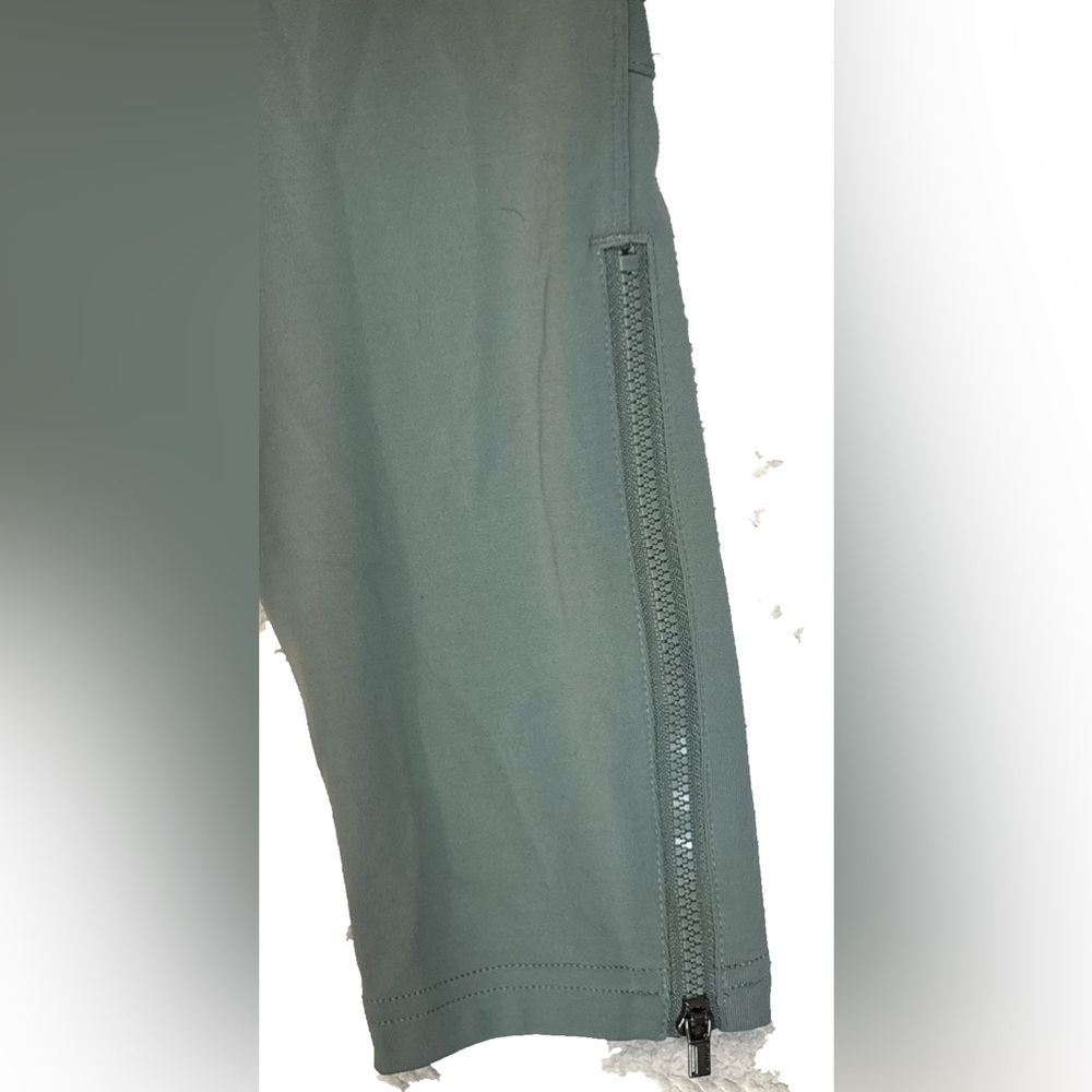 Athleta Delancey Moto Tight Leggings Sage Green Seamless Ribbed High-Rise - Picture 7 of 8